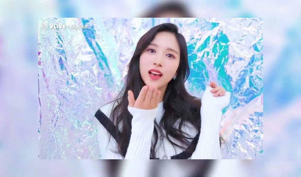 Mina cantó "Feel Special" junto a TWICE Mina cantó "Feel Special" junto a TWICE
