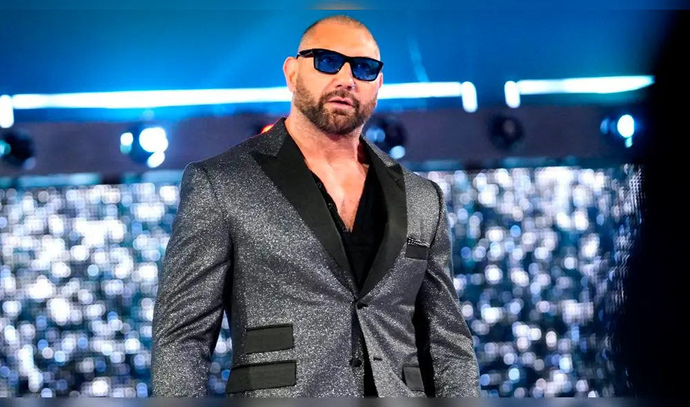 WWE RAW: Kurt Angle cerró el último show previo a WrestleMania atacando a Baron Corbin