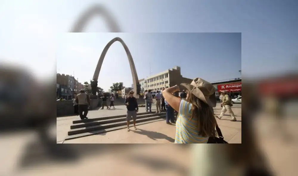 Guía gastronómica intenta ganarse a turistas chilenos | VIDEO