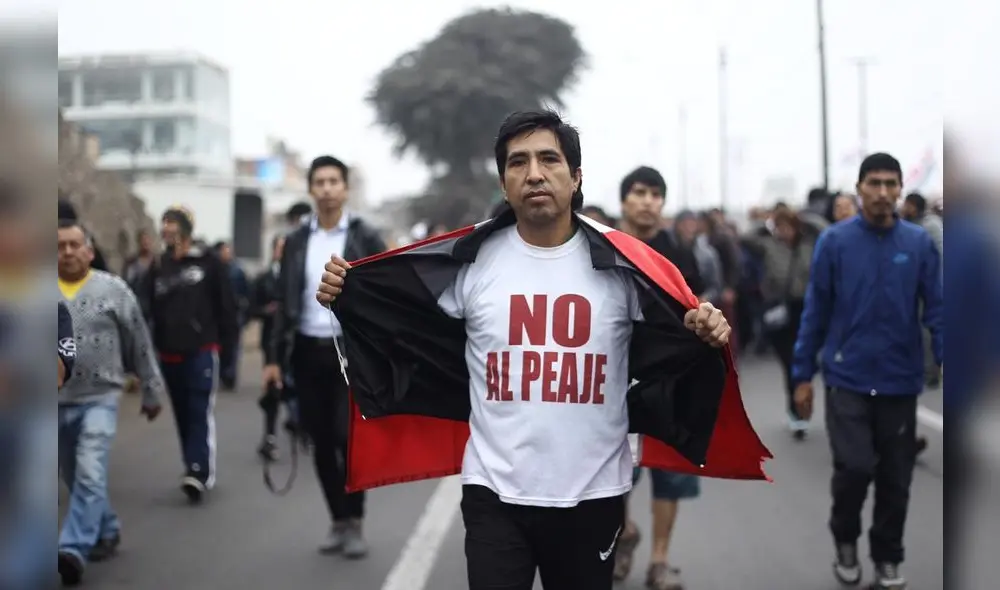 Vecinos marchan contra peajes en la Panamericana Norte [FOTOS]