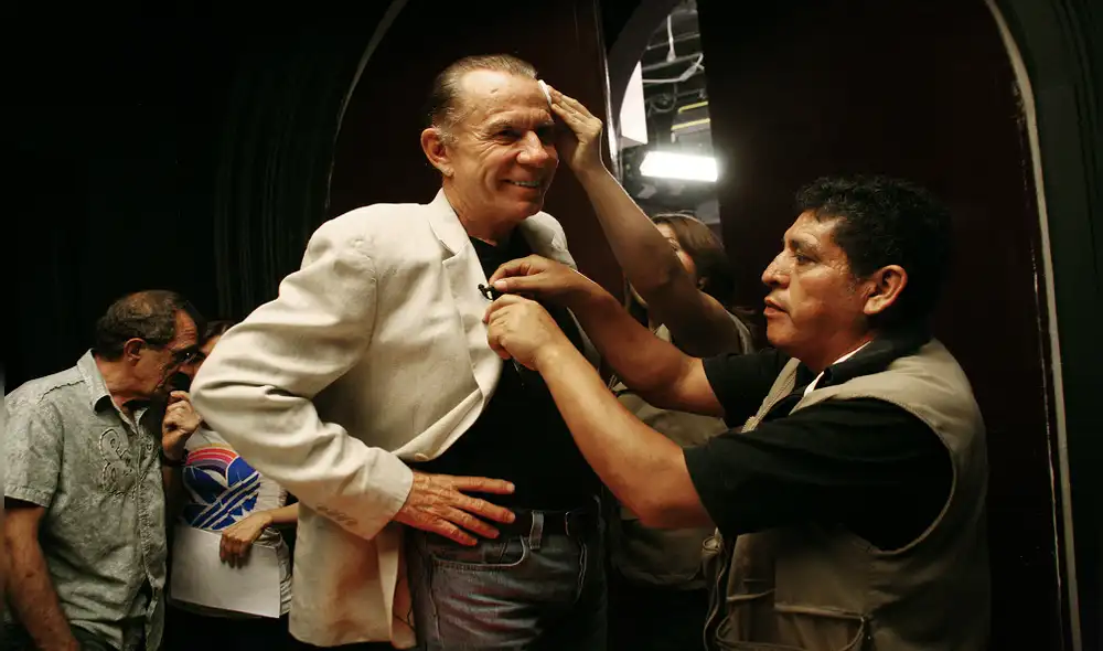 El outsider, el libro de los aventureros en política