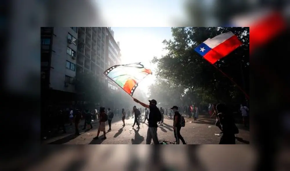 La ciudadanía chilena continúa protestando en varias calles de la capital.