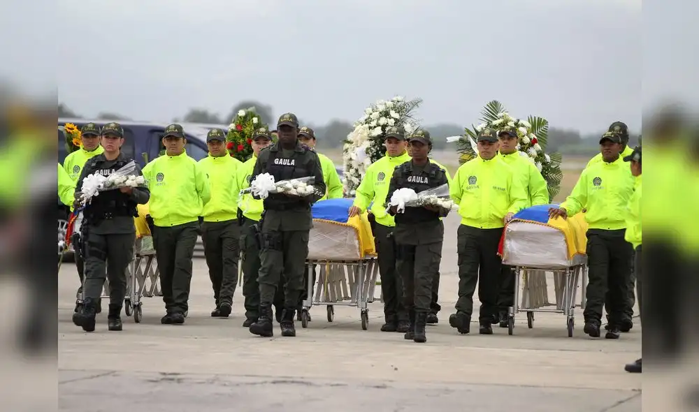 Llegan cuerpos de periodistas desde Colombia