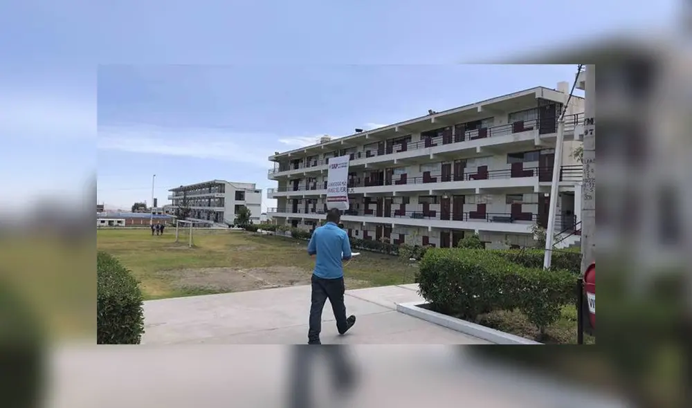 Alumnos también piden que el cierre de universidades no licenciadas se postergue.