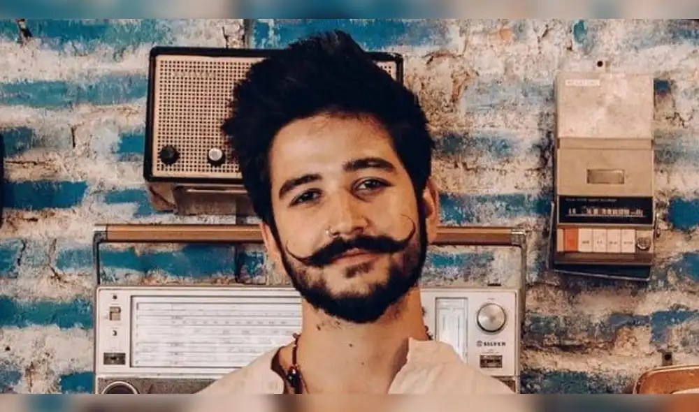 Camilo sorprendido con la belleza natural de Rebeca Escribens