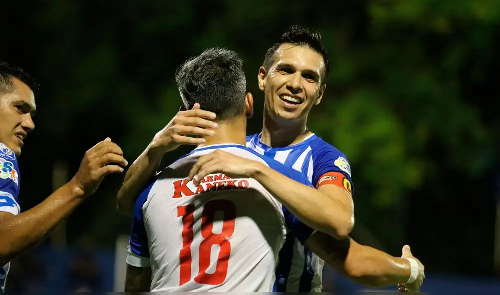 12 de Octubre selló su clasificación al próximo torneo internacional. Foto: Twitter/@12deOctubrel