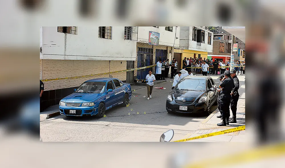 Terror. Tres de los cuatro ocupantes de este auto murieron. (Foto: M. Cotrina)
