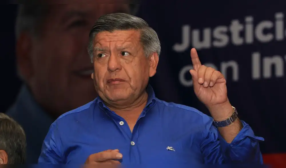 César Acuña dice que él no pagó 500 mil dólares a Luis Favre, lo hizo su partido