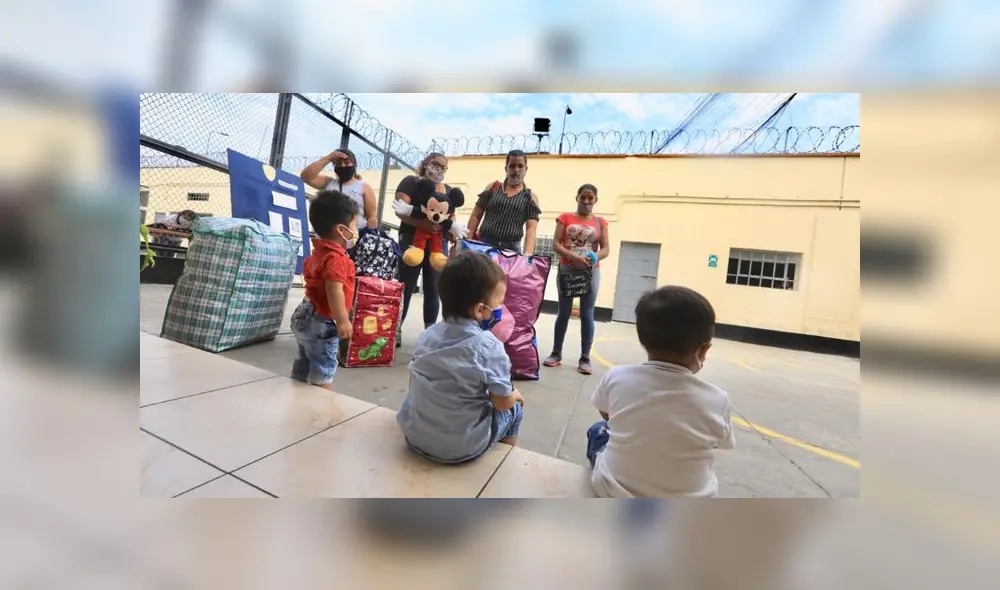 Antes de ser liberadas, mujeres se sometieron a la prueba rápida para descartar la COVID-19. (Foto: Difusión)