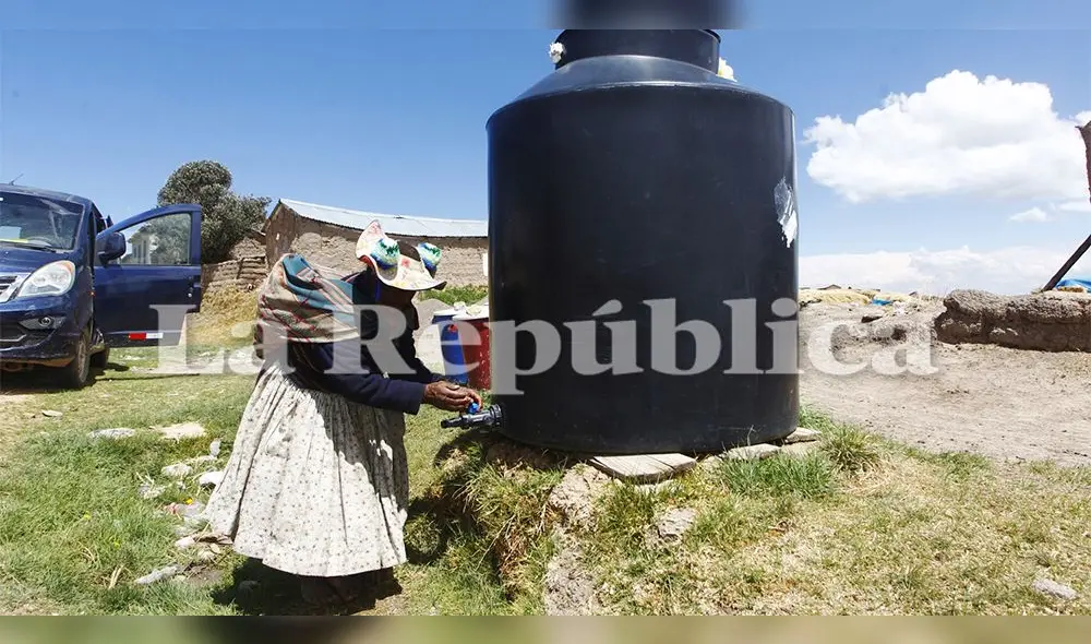 Cada hogar compró un tanque grande para recibir y almacenar el líquido potabilizado para preparar sus alimentos.