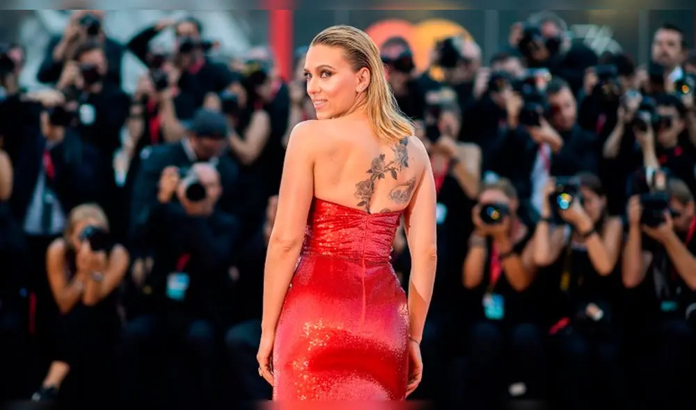 Scarlett Johansson causa polémica con fotografía al natural