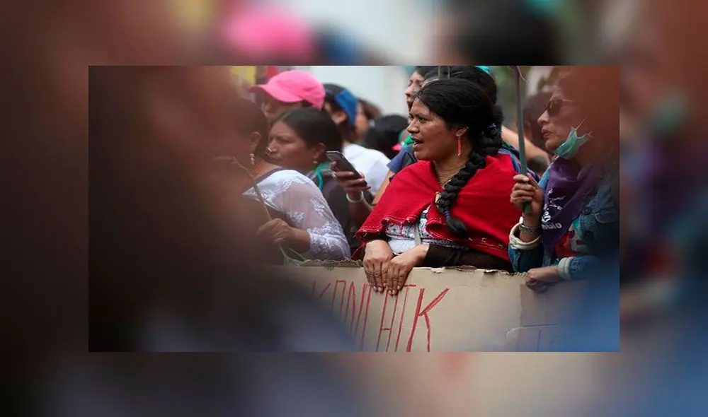 Las mujeres tan tomado un rol protagónico en las protestas contra la eliminación de los subsidios. Foto: EFE