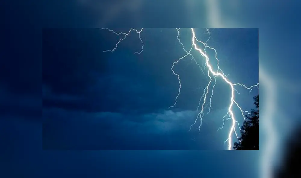 Adolescente murió al ser impactado en la cabeza por un rayo mientras cuidaba ganado Adolescente murió al ser impactado en la cabeza por un rayo mientras cuidaba ganado