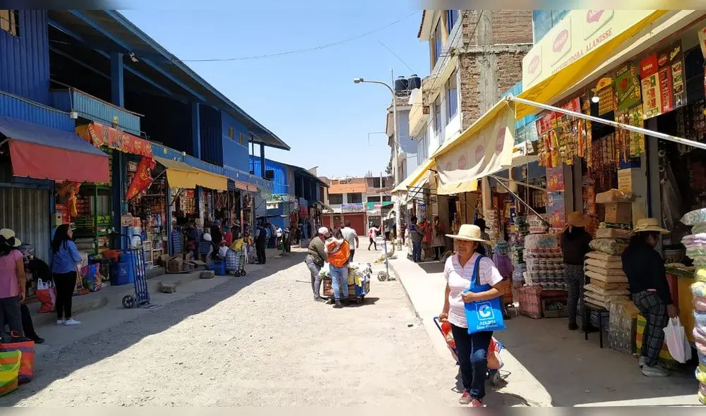 Arequipa. Comerciantes de Río Seco aún no saben si podrán volver a sus actividades. Arequipa. Comerciantes de Río Seco aún no saben si podrán volver a sus actividades.