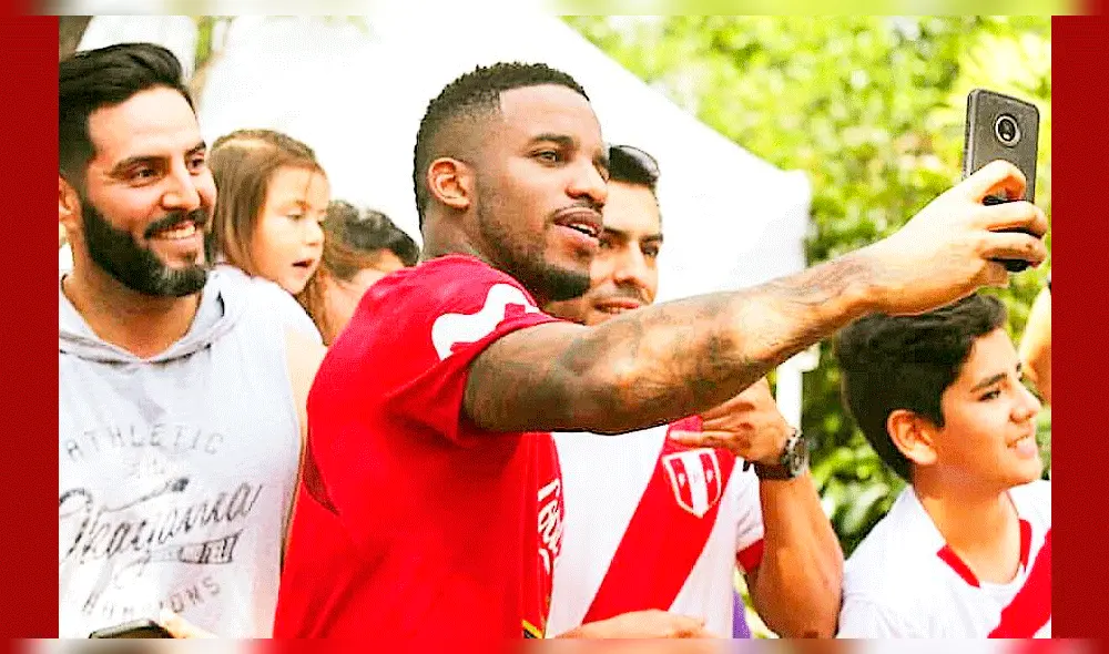 La reacción de Jefferson Farfán al enterarse que Yordy Reyna ‘pirateará’ su película La reacción de Jefferson Farfán al enterarse que Yordy Reyna ‘pirateará’ su película