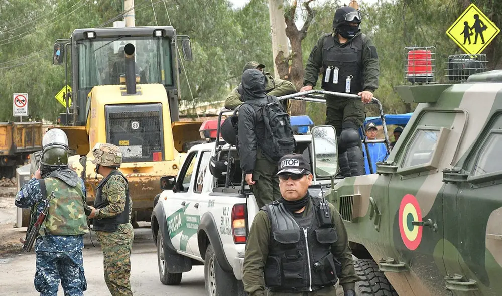 Martín Vizcarra: “Los malos actos de unos pocos no opacarán al Ejército” Martín Vizcarra: “Los malos actos de unos pocos no opacarán al Ejército”