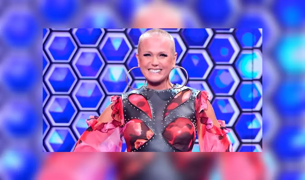 Xuxa posa desnuda y en la cama con su novio [FOTOS]