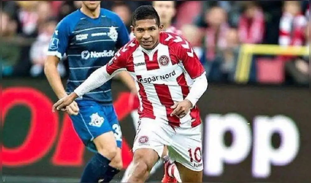 Antes de llegar a México, el Orejas jugó en el Aalborg por dos temporadas.