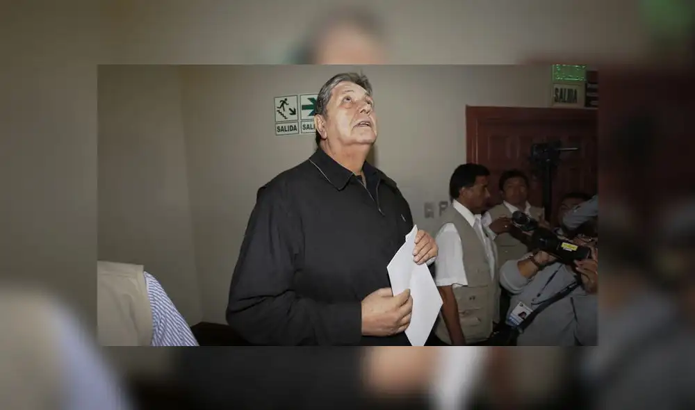 Fiscalía pide al Congreso informe Lava Jato que incluye a Alan García Fiscalía pide al Congreso informe Lava Jato que incluye a Alan García