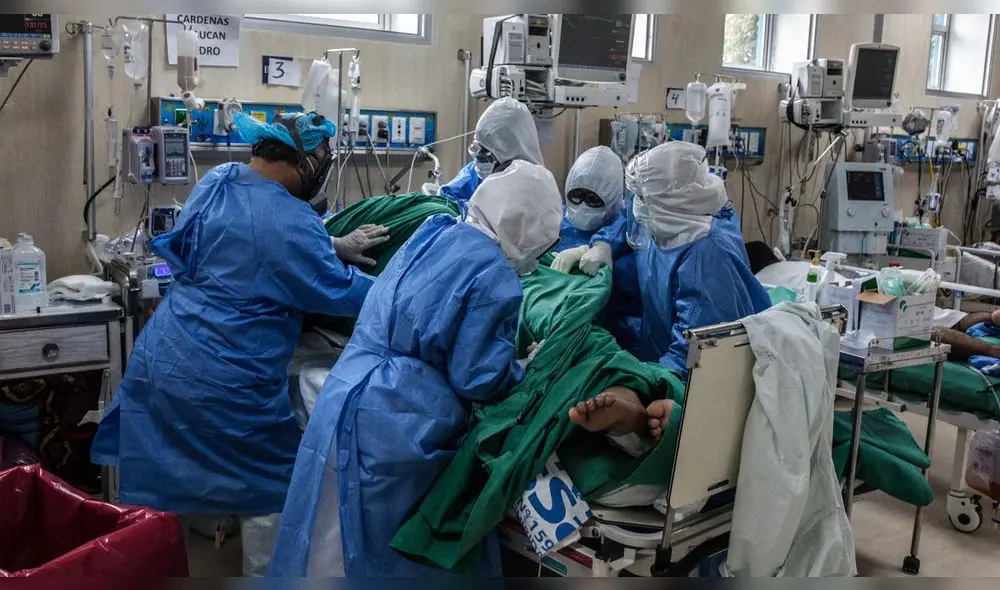 Colegio Médico asegura que médicos peruanos también se pueden sumar a la atención. (Foto: Sergi Rugrand / EFE)