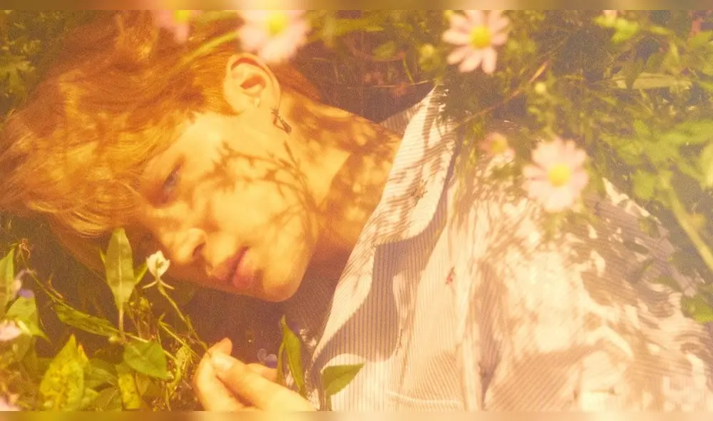 Desliza para ver más fotos de BTS y el álbum LOVE_YOURSELF 承 'Her' Concept Photo O. Créditos: Big Hit Entertainment