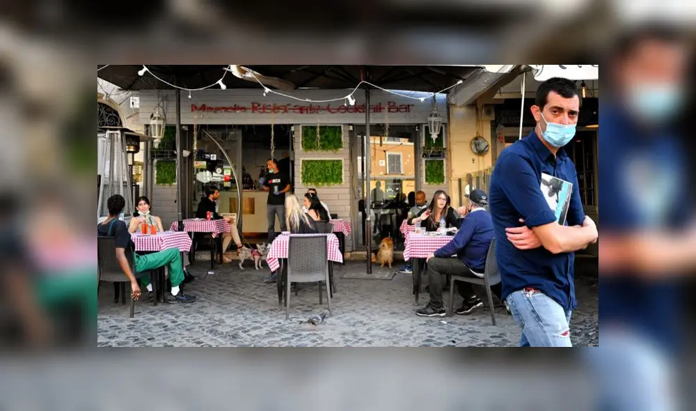 Italia inició la reapertura de algunos negocios después de dos meses. Foto: AFP. Italia inició la reapertura de algunos negocios después de dos meses. Foto: AFP.