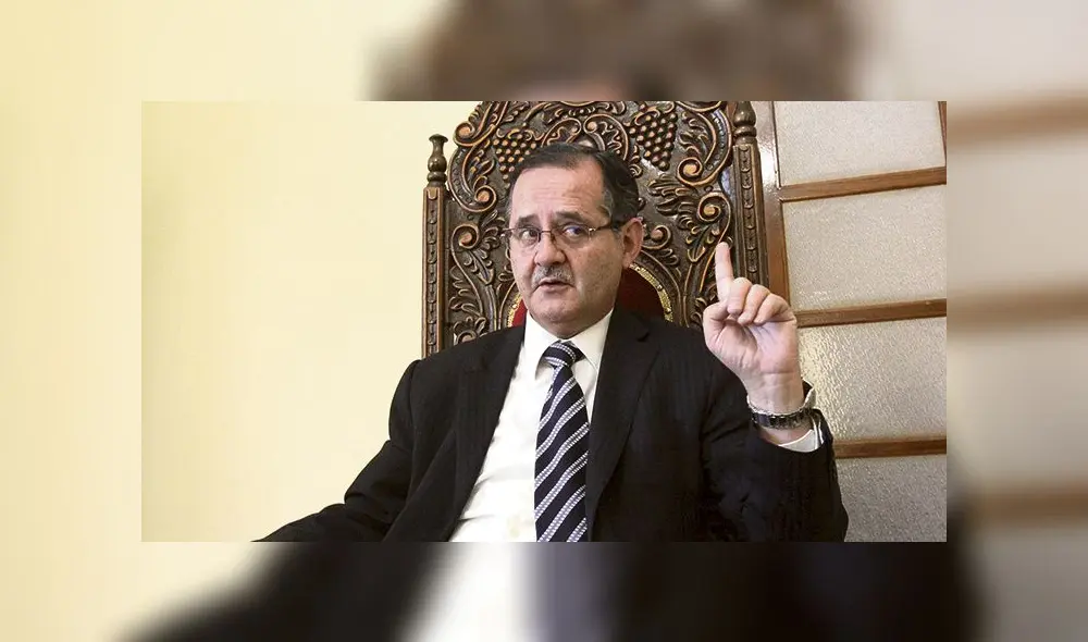 MARCO FALCONI, CONGRESISTA Y CANDIDATO FALLIDO A LA REGION DE AREQUIOA. 