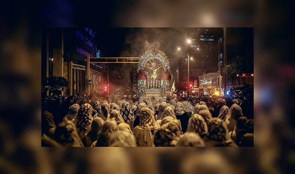 Con fe. Miles acompañaron el tercer recorrido de la venerada imagen hasta Las Nazarenas. Con fe. Miles acompañaron el tercer recorrido de la venerada imagen hasta Las Nazarenas.