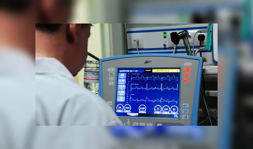 Mujer ingresa al hospital por posible intoxicación y despierta con el corazón trasplantado