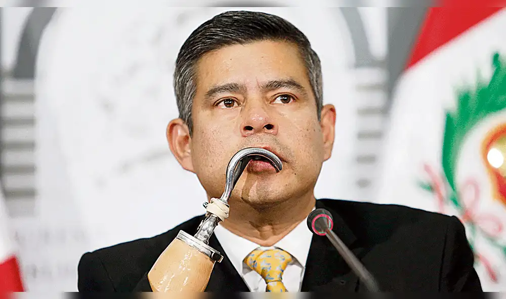 Piden a Galarreta cumplir su palabra y destituir de su jefatura a Walter Jibaja 