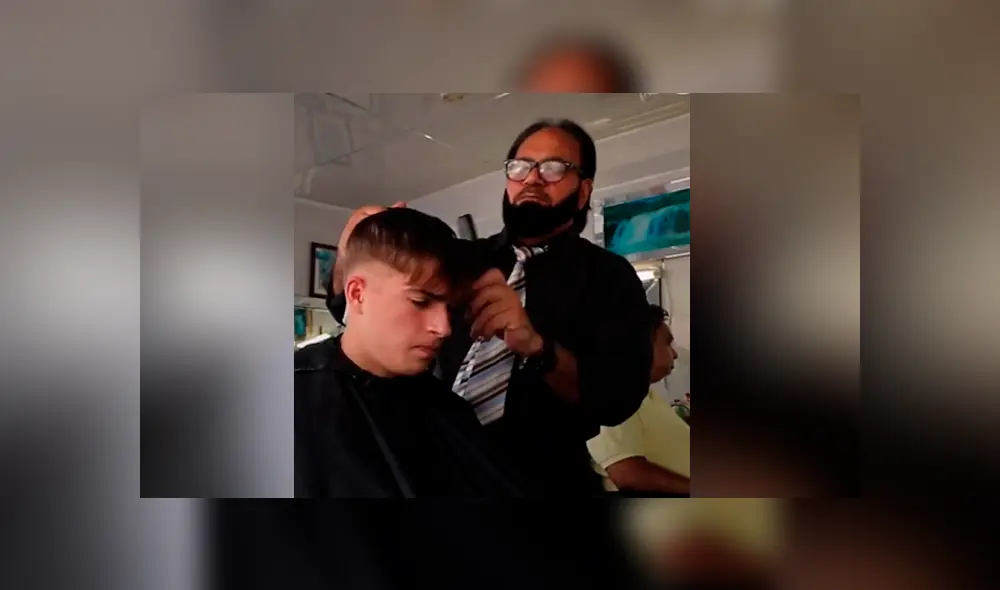Vía Facebook. Un joven acudió hasta la peluquería con peores referencia de su ciudad y ahora luce así.