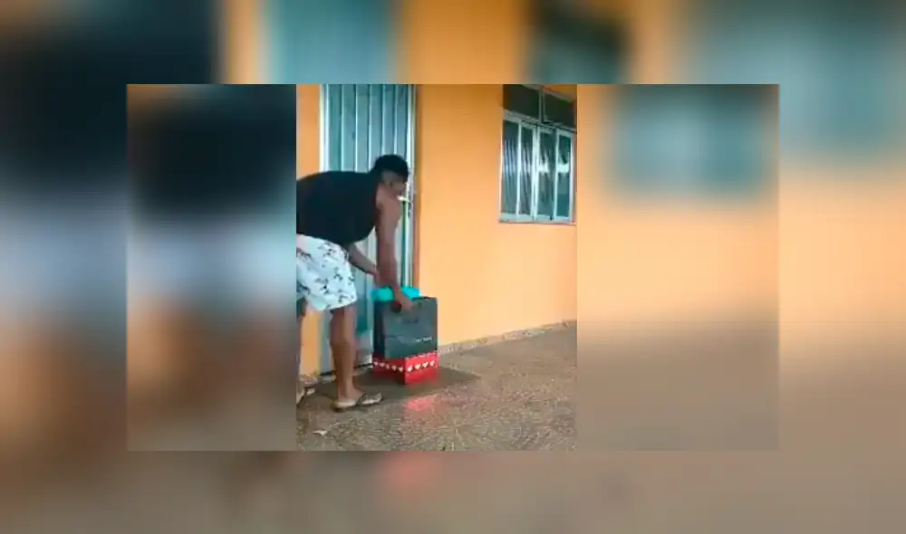 YouTube viral: joven finge recibir una sorpresa de su novia y protagoniza peculiar escena [VIDEO] 