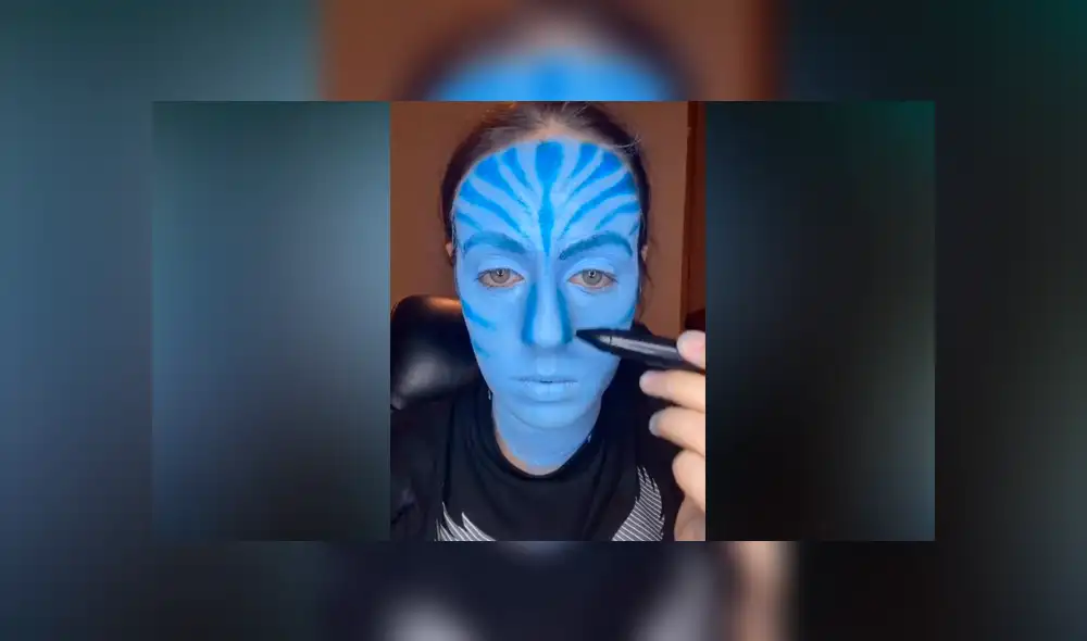 Desliza las imágenes para ver la increíble transformación que experimentó una joven para ser igual a Neytiri de Avatar. Foto: Stephh /TikTok