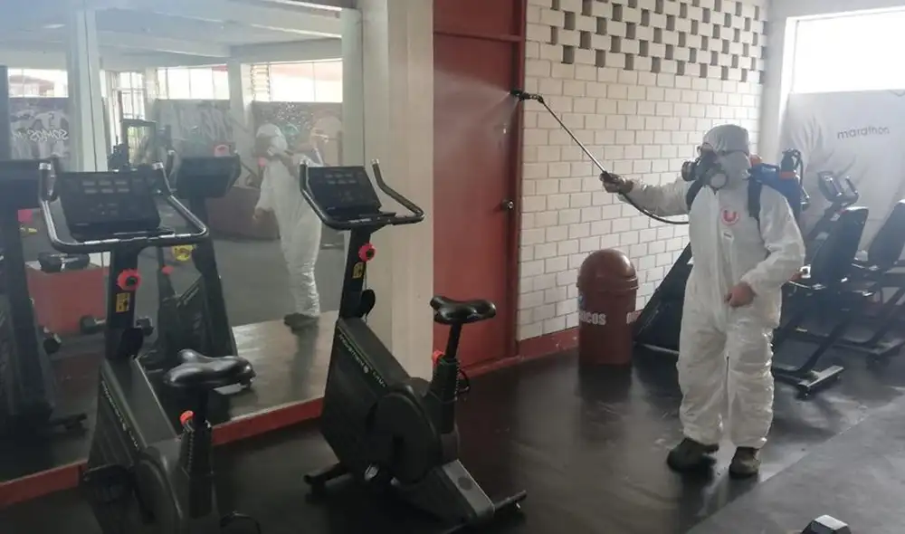 Instalaciones de Universitario fueron fumigadas para el reinicio de los entrenamientos. | Foto: Prensa Universitario