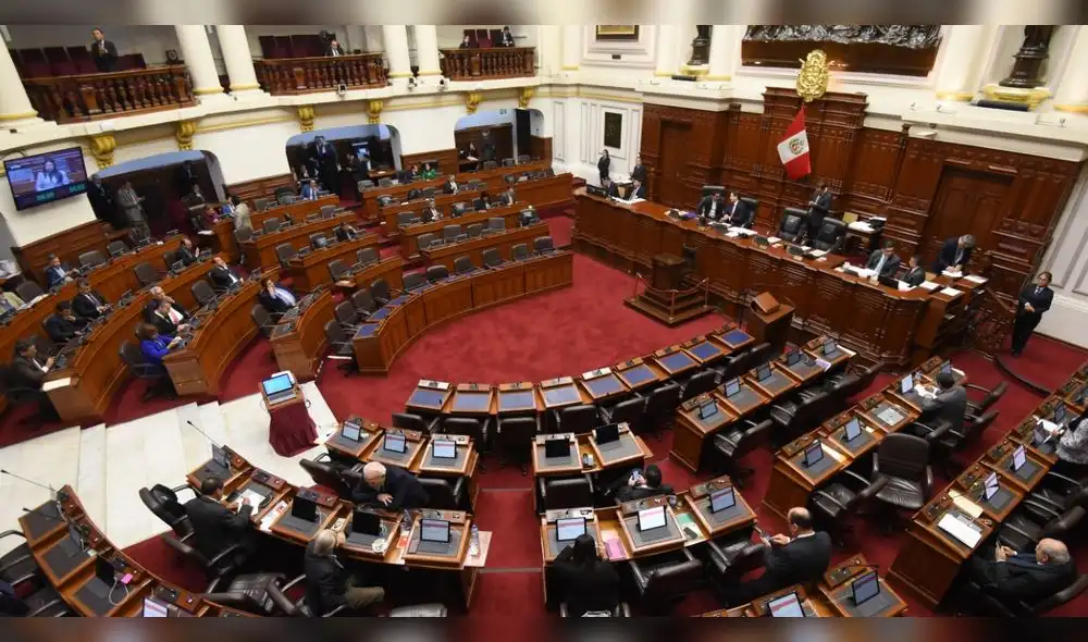 Fujimorismo busca sancionar en Ética a quienes hablen mal del Congreso Fujimorismo busca sancionar en Ética a quienes hablen mal del Congreso