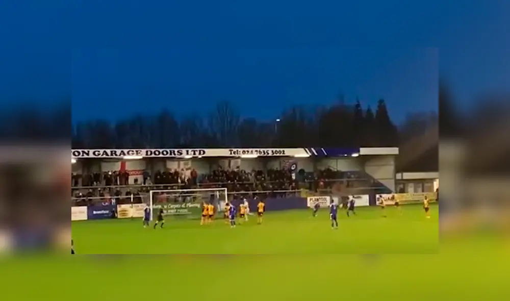 Final del penal de un arquero sorprendió a internautas de Twitter. Foto: Captura Final del penal de un arquero sorprendió a internautas de Twitter. Foto: Captura