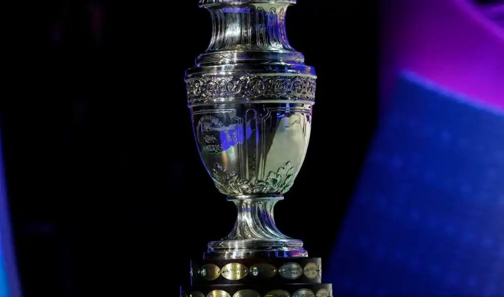 El logo oficial del torneo más importante de países en sudamérica tiene los colores de Argentina y Colombia. El logo oficial del torneo más importante de países en sudamérica tiene los colores de Argentina y Colombia.