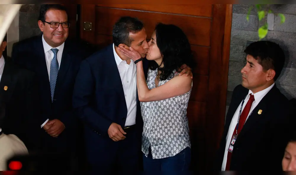 Ollanta Humala y Nadine Heredia recuperan libertad y ya hablan de plan de gobierno nacionalista Ollanta Humala y Nadine Heredia recuperan libertad y ya hablan de plan de gobierno nacionalista