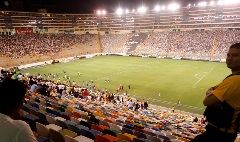 Logo de Universitario de Deportes que aparece en los alrededores del estadio Monumental es pintado para la final de Copa Libertadores. | Foto: GLR Logo de Universitario de Deportes que aparece en los alrededores del estadio Monumental es pintado para la final de Copa Libertadores. | Foto: GLR