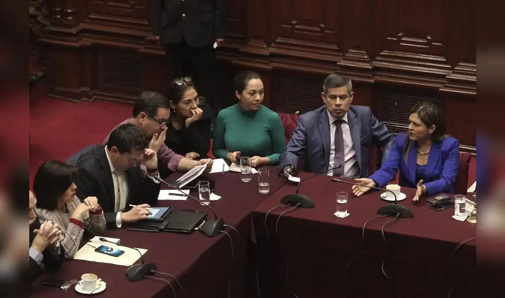 Se suspende la sesión de la Comisión Permanente 