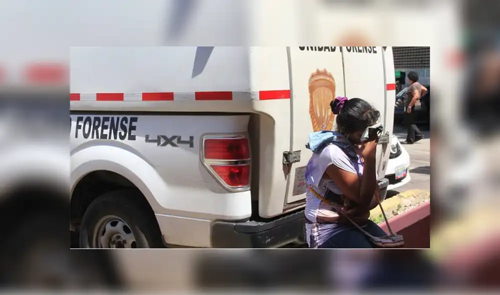 Menor intenta salvar a su madre, pero es asesinada por padrastro