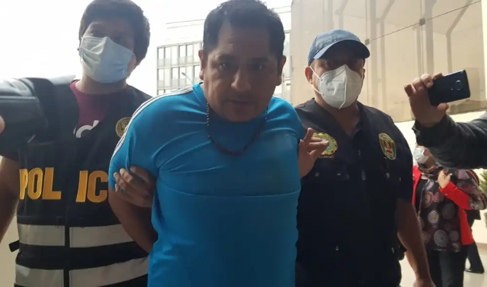 En poder de los detenidos se encontró un arma de fuego y el auto que habría usado para transportar los restos de víctima. Foto: Luis Ángel Villanueva / URPI - GLR. En poder de los detenidos se encontró un arma de fuego y el auto que habría usado para transportar los restos de víctima. Foto: Luis Ángel Villanueva / URPI - GLR.