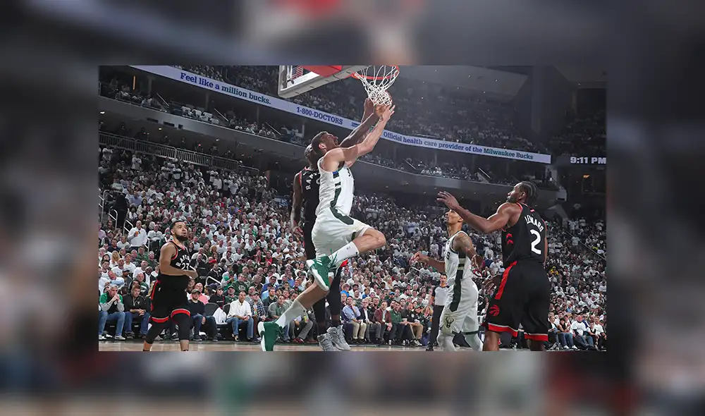 NBA: Milwaukee Bucks se ponen 2-0 en la serie tras derrotar 125-103 a los Raptors