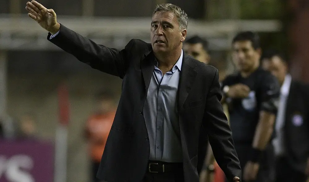 El técnico Martín Brignani afirmó que podría recurrir a la inusual medida si no consigue llegar a Venezuela a tiempo para el partido. Foto: AFP.