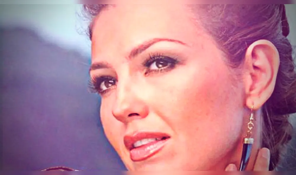 Thalía colapsa al no saber usar Internet para las tareas de sus hijos