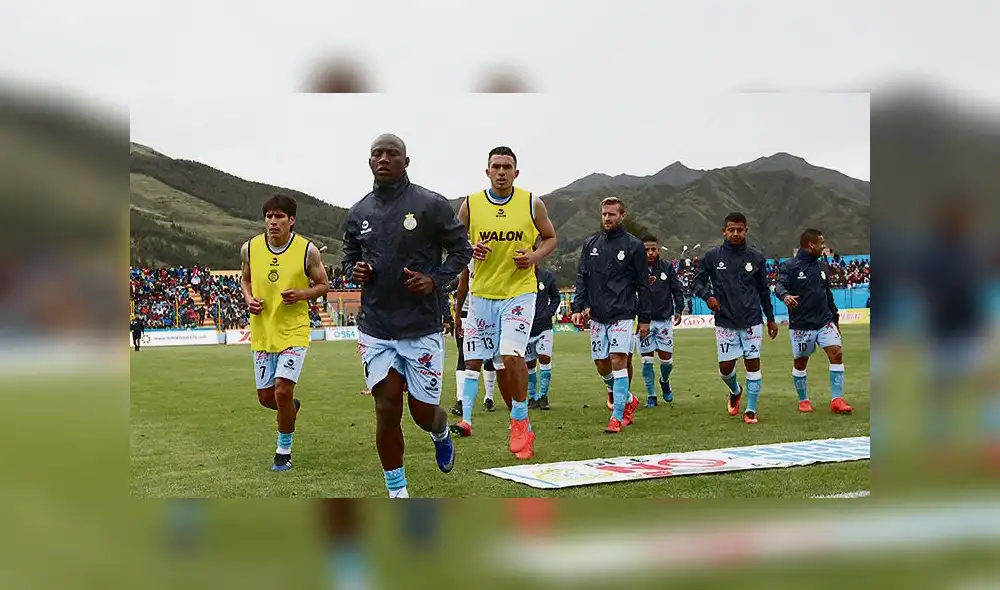 Jhoel Herrera explicó las diferencias entre jugar por Universitario, Alianza Lima y Cristal Jhoel Herrera explicó las diferencias entre jugar por Universitario, Alianza Lima y Cristal