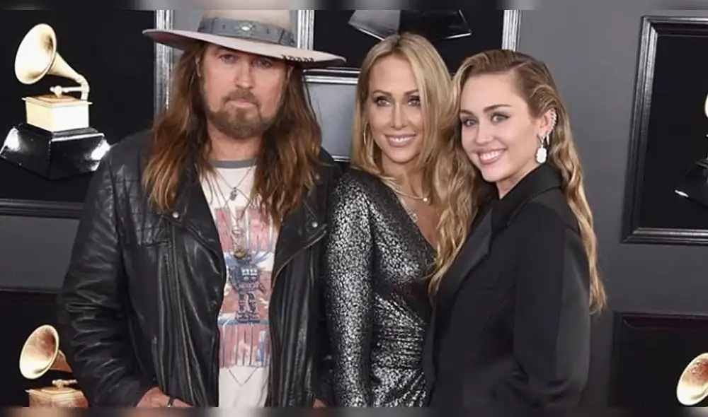 Acusan a madre de Miley Cyrus de entregar marihuana a sus hijos [FOTOS]