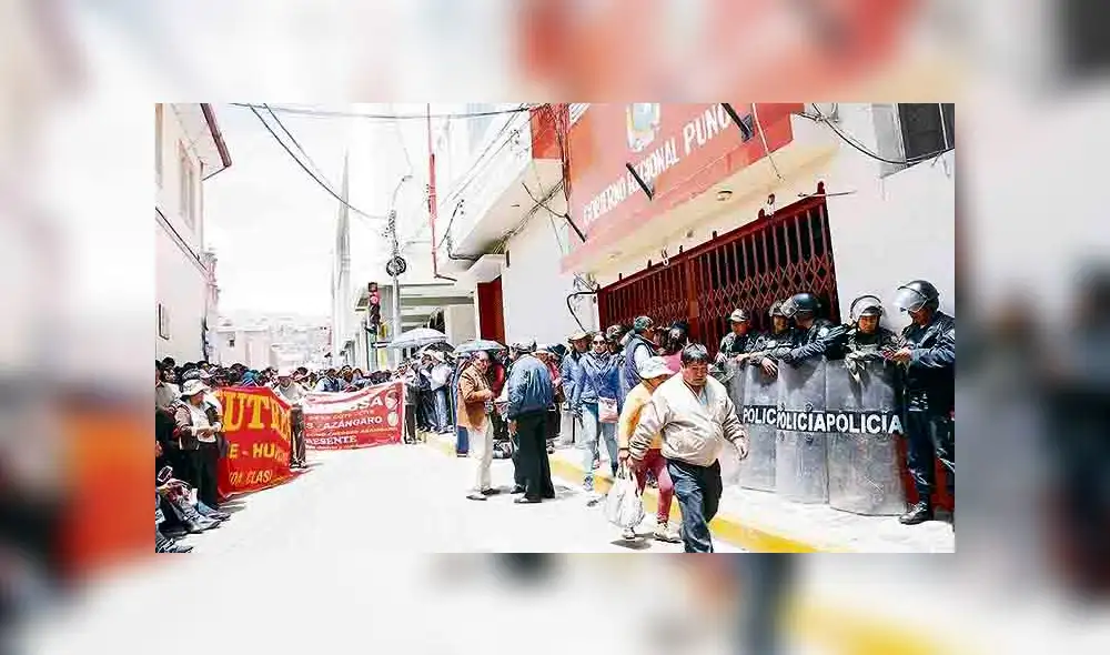 Trabajadores de Salud Puno piden reasignación 