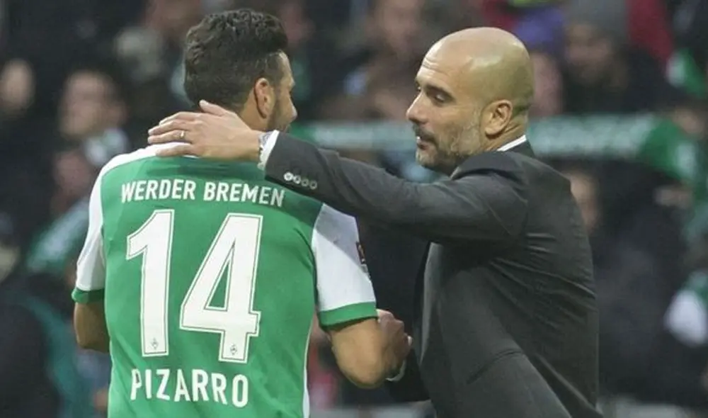 Claudio Pizarro y Pep Guardiola llevan a relación muy cordial y cercana.