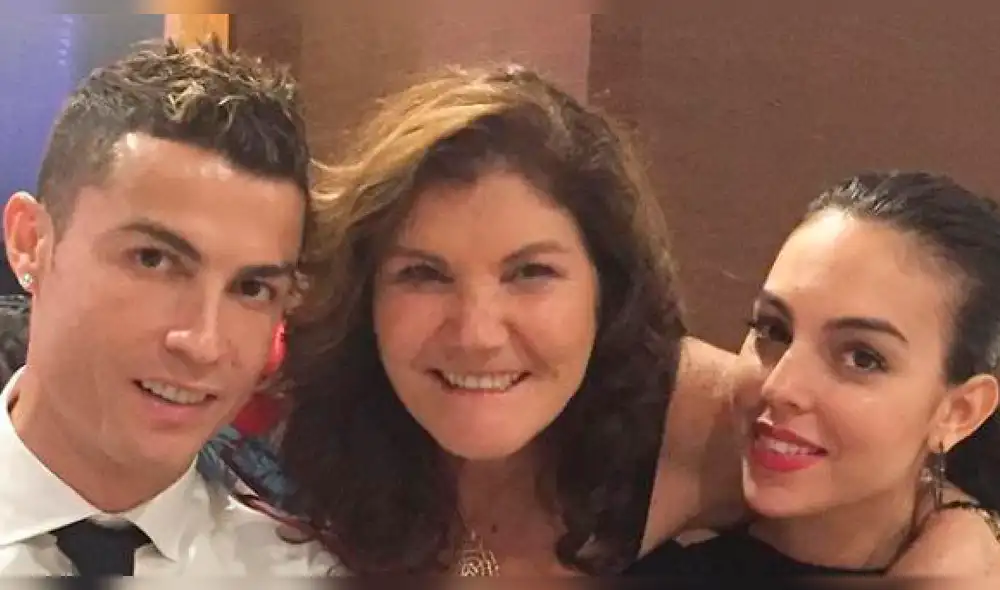 Mamá de Cristiano Ronaldo alborota Instagram con fuerte mensaje tras denuncia de violación